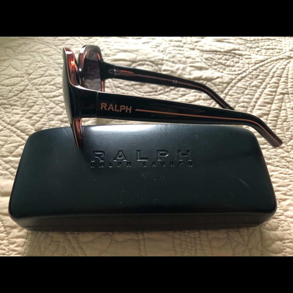 Ralph Lauren black sunglasses - Picture 2 of 2